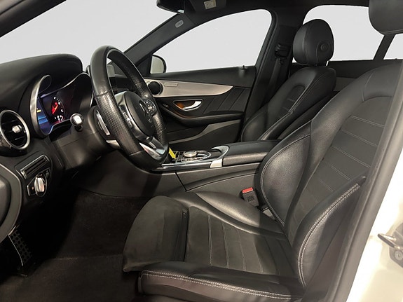 Mercedes-Benz C200 d 11 of 16