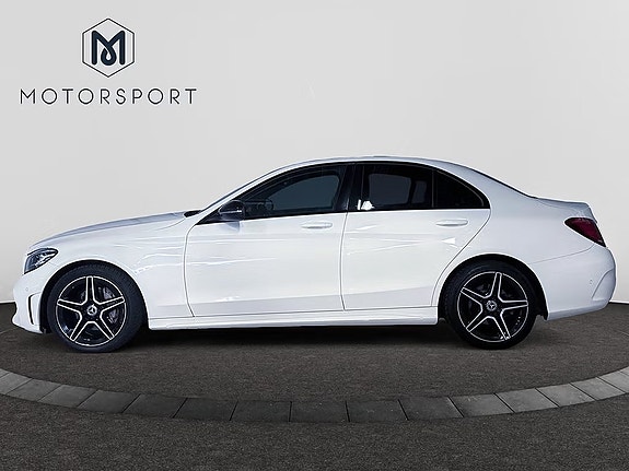 Mercedes-Benz C200 d 2 of 17