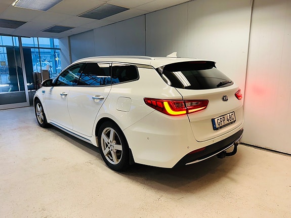 Kia Optima 3 of 5