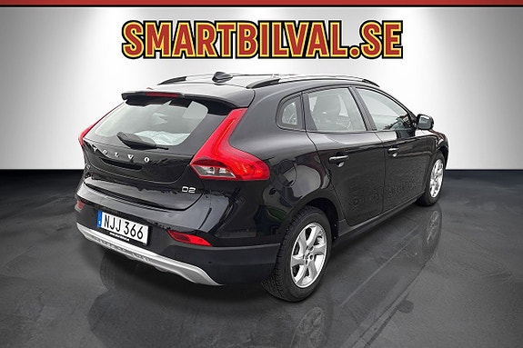 Volvo V40 Cross Country 7 of 13