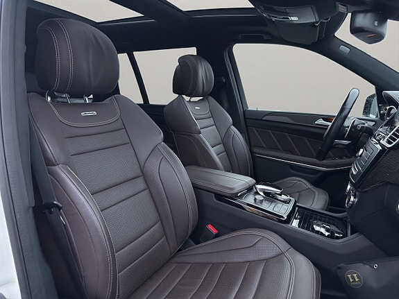 Mercedes-Benz GLS63 5 of 30