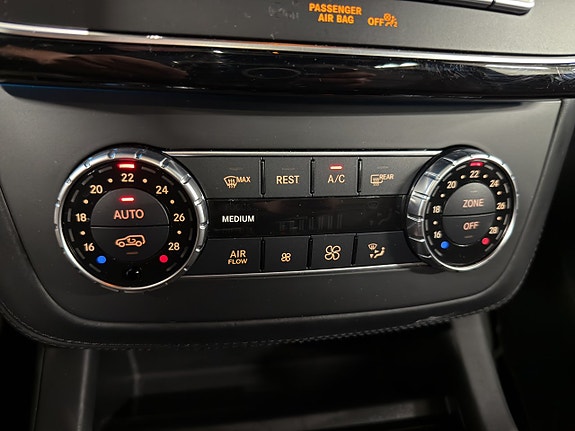 Mercedes-Benz GLS63 22 of 30