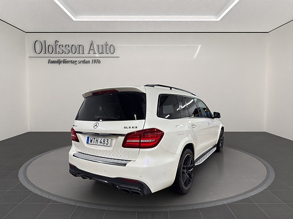 Mercedes-Benz GLS63 29 of 30