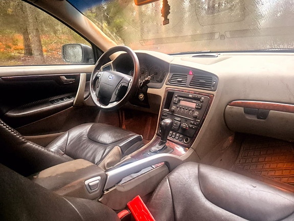 Volvo XC70 19 of 25