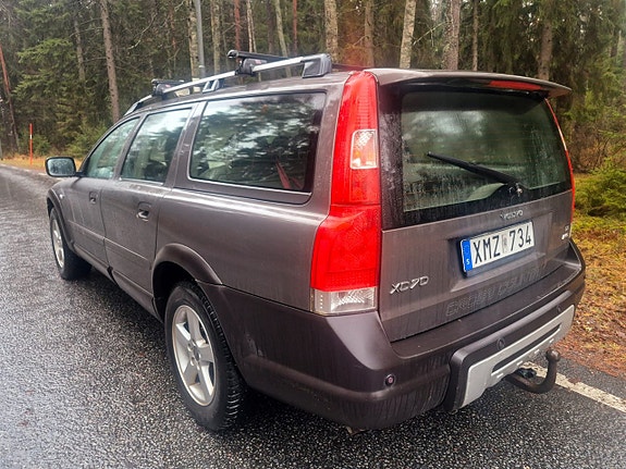 Volvo XC70 4 of 5