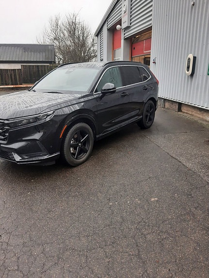Honda CR-V 2 of 3