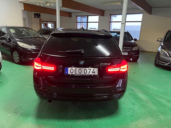 BMW 318 5 of 5