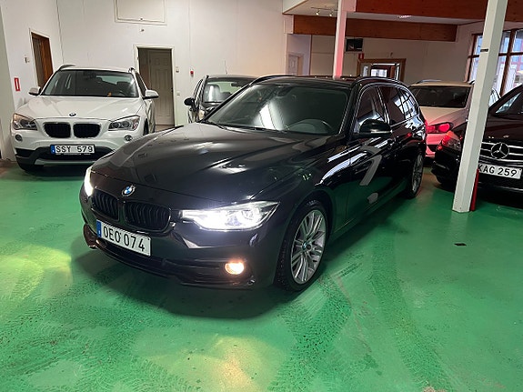 BMW 318 3 of 5