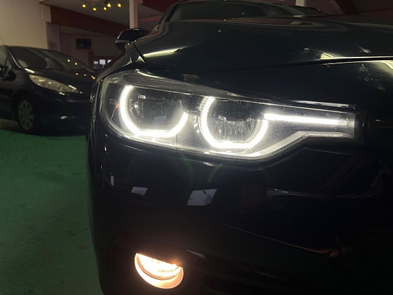BMW 318 7 of 25