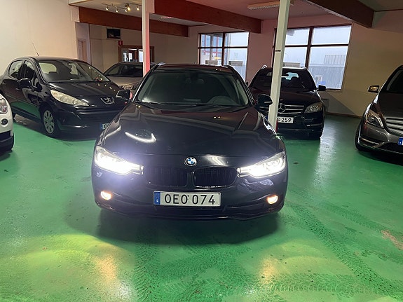 BMW 318 2 of 5