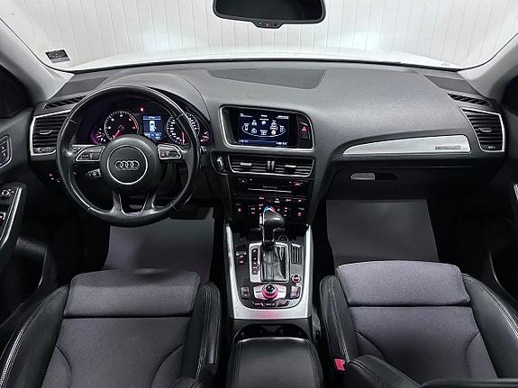 Audi Q5 12 of 27
