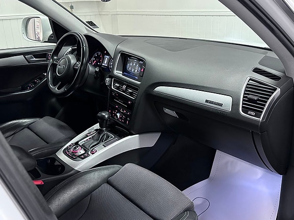 Audi Q5 16 of 27