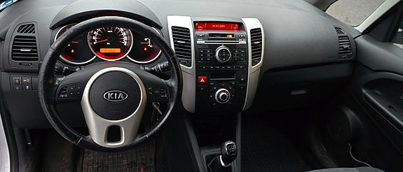 Kia Venga 6 of 10