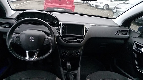 Peugeot 208 10 of 10
