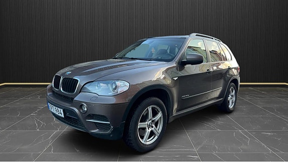 BMW X5 2 of 6