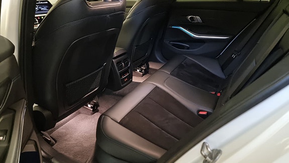 BMW 330e 7 of 29