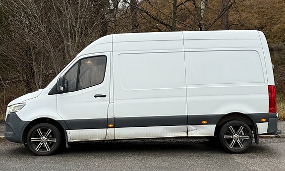 Mercedes-Benz Sprinter - 4