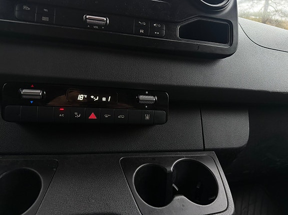 Mercedes-Benz Sprinter - 10