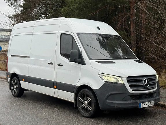 Mercedes-Benz Sprinter 214
