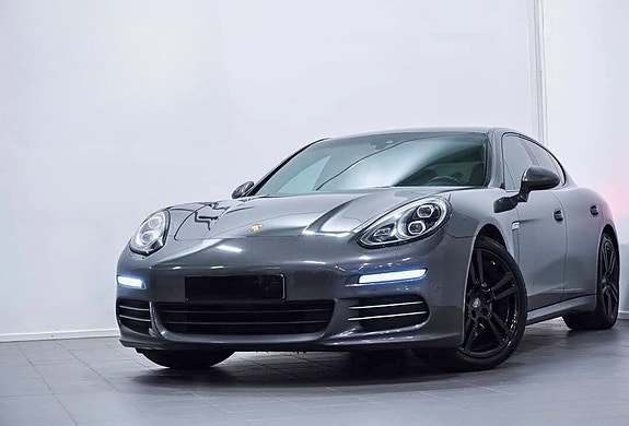 Porsche Panamera 4 5 of 18