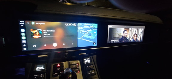 Porsche Panamera 4 12 of 18