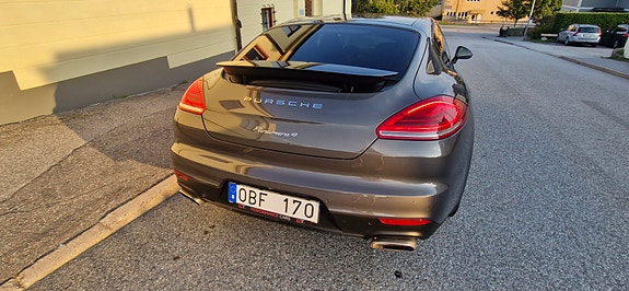 Porsche Panamera 4 15 of 18