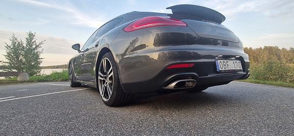 Porsche Panamera 4 18 of 18