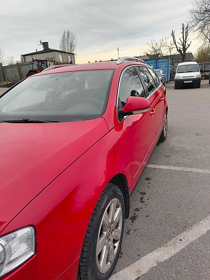 Volkswagen Passat 4 of 5