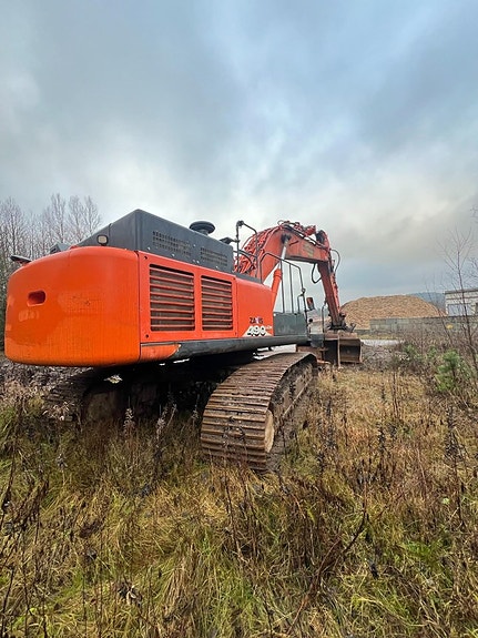 Hitachi ZX 490LCH-6 Hitachi Bandgrävmaskin 3 of 4