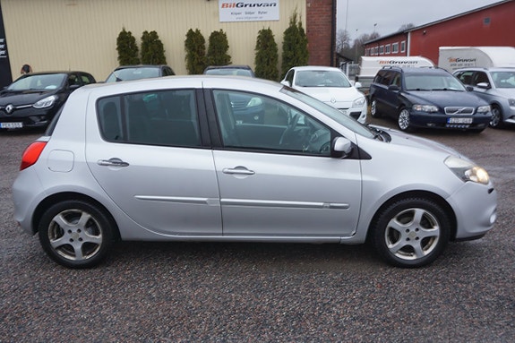 Renault Clio 4 of 6