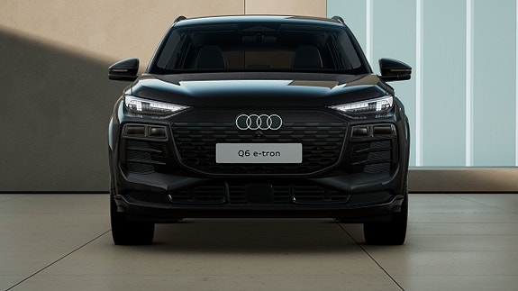 Audi Q6 e-tron 4 of 5