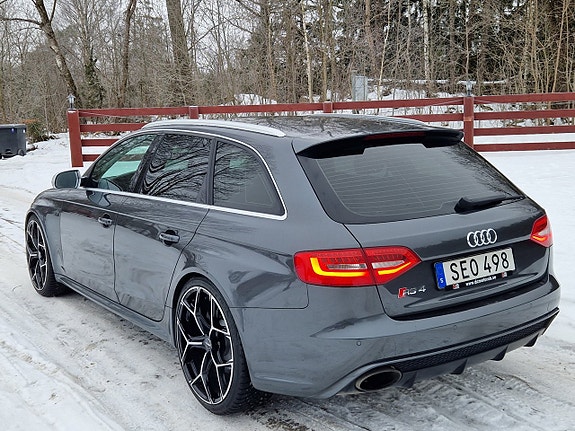 Audi RS4 15 of 19