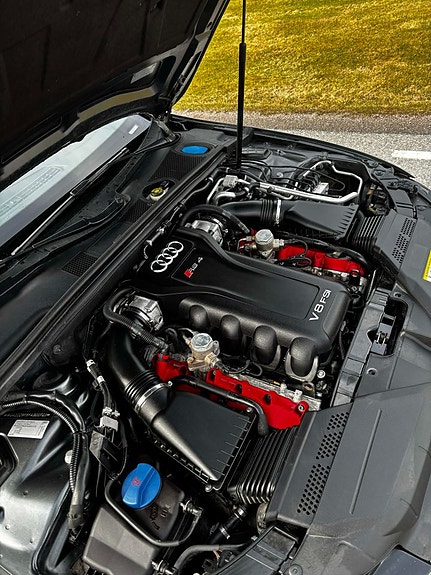 Audi RS4 5 of 5