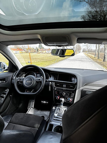 Audi RS4 9 of 19