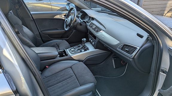 Audi A6 6 of 8