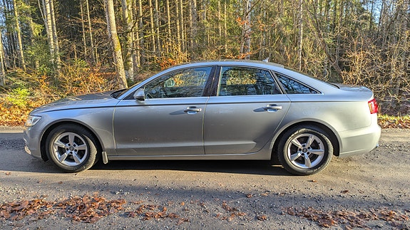 Audi A6 4 of 8