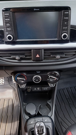 Kia Picanto 8 of 10