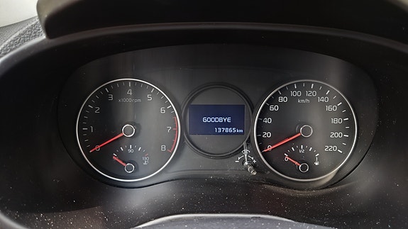 Kia Picanto 7 of 10