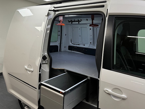 Volkswagen Caddy - 18