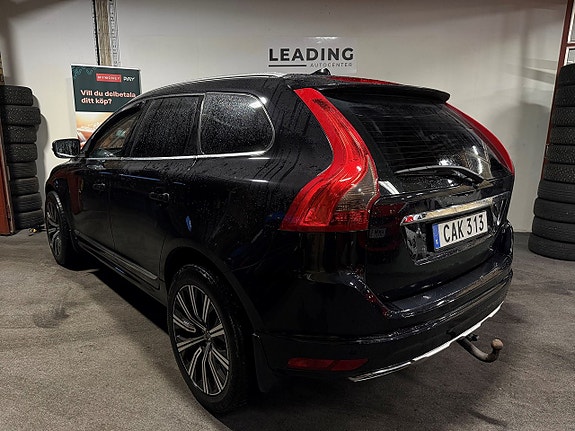 Volvo XC60 2 of 24