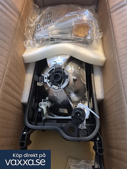 Strålkastare Scania 4 serin med blinkers höger o vänster