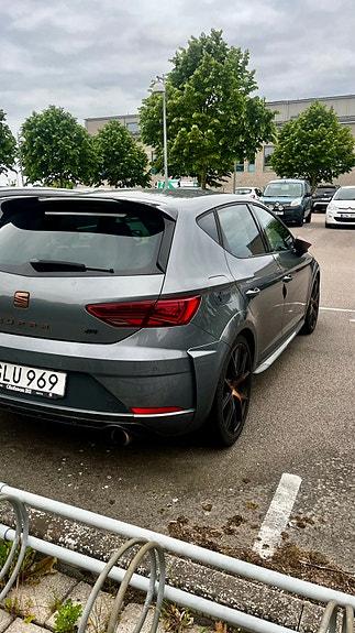 Seat Leon 4 of 5