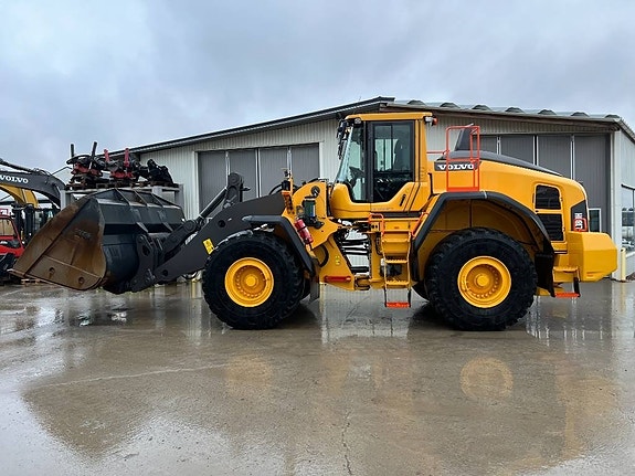 Volvo L180H Long Boom