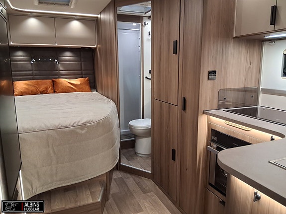 Kabe Travel Master Royal X 810 LXL 16 of 21