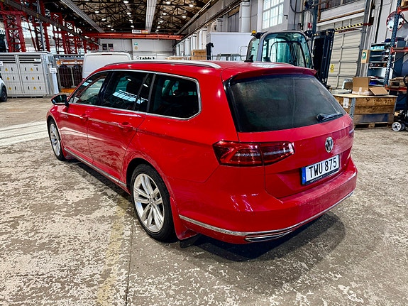 Volkswagen Passat 4 of 5