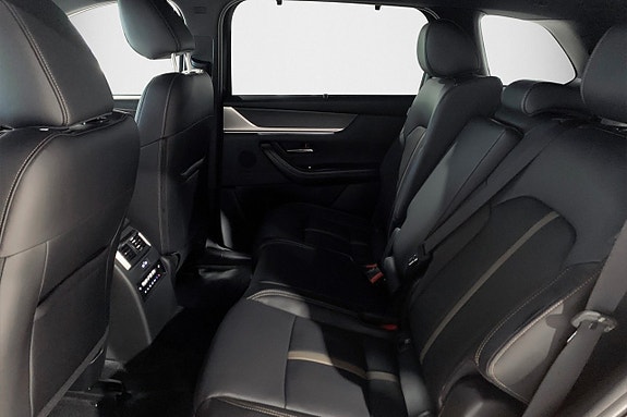 Mazda CX-80 11 of 16