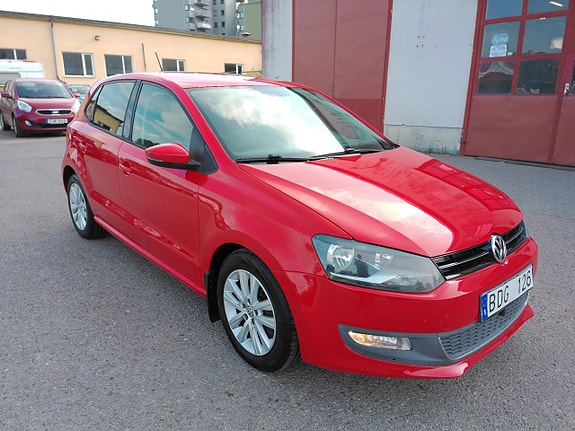 Volkswagen Polo 2 of 5