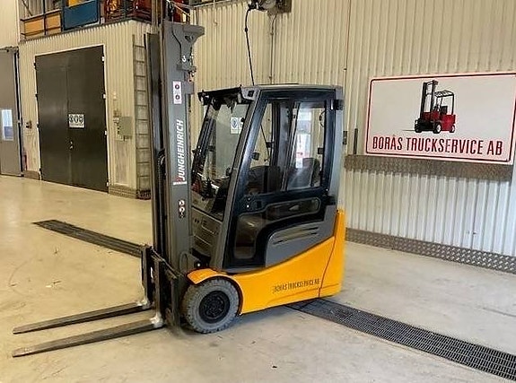 Jungheinrich truck EFG 215