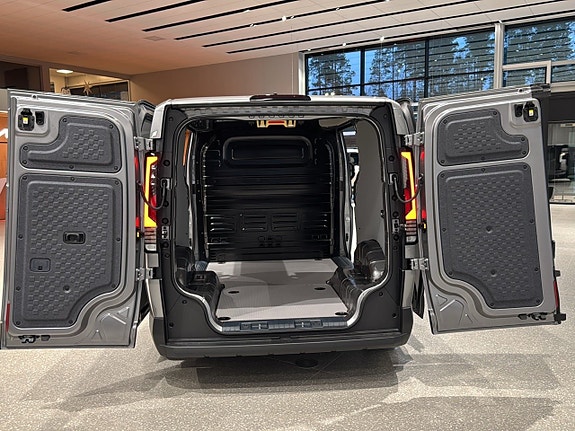 Kia PV5 19 of 19