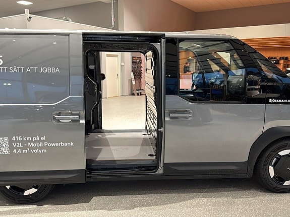 Kia PV5 17 of 19